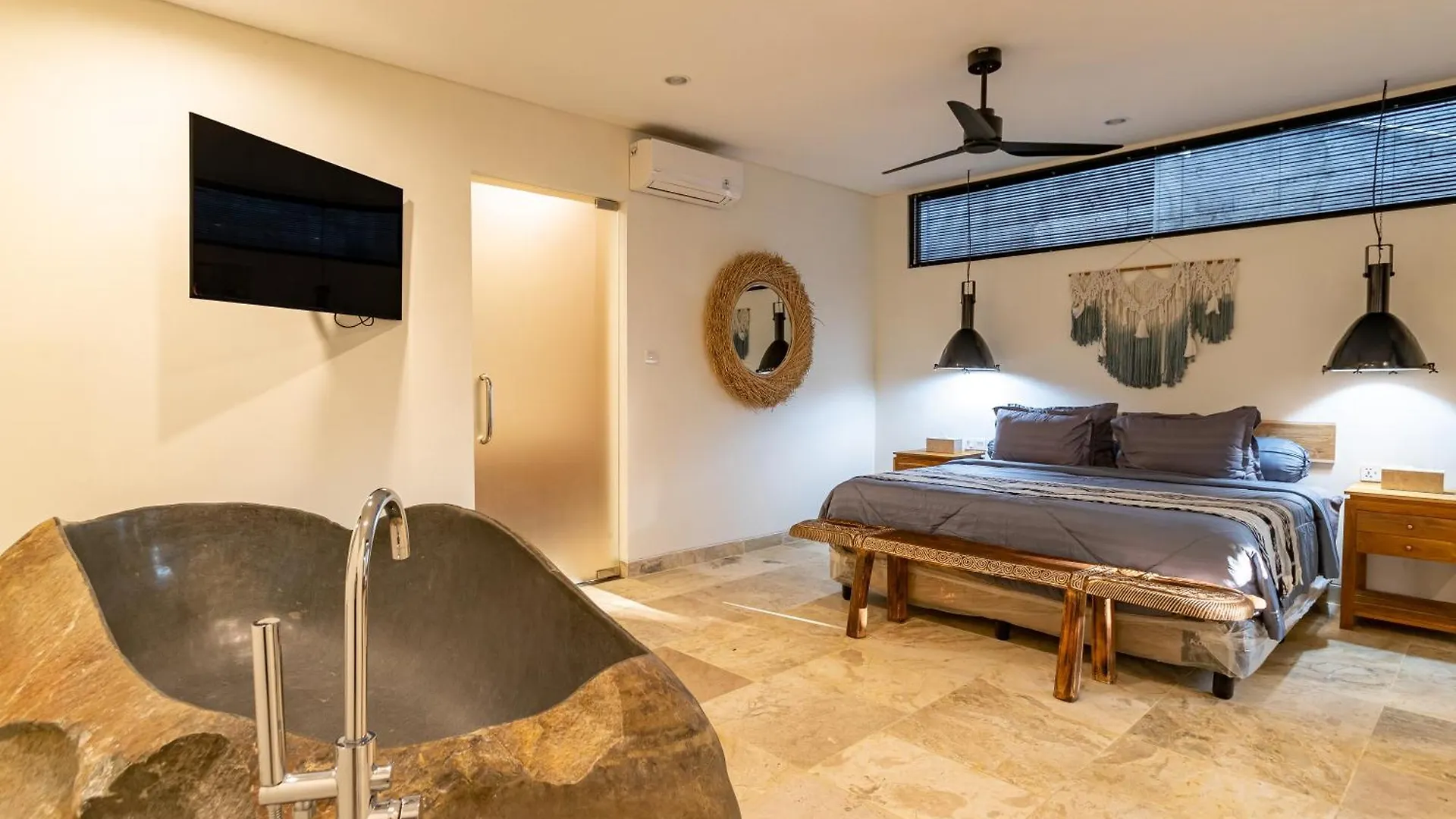 The Swan - Private Luxury Villa Suites 1, 2 & 3 Ungasan