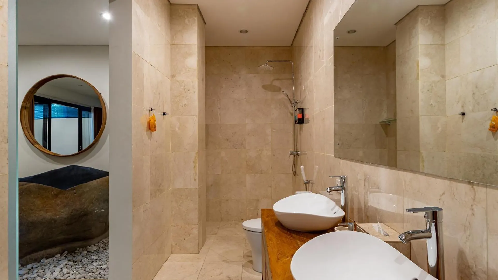 The Swan - Private Luxury Villa Suites 1, 2 & 3 Ungasan  Indonesia