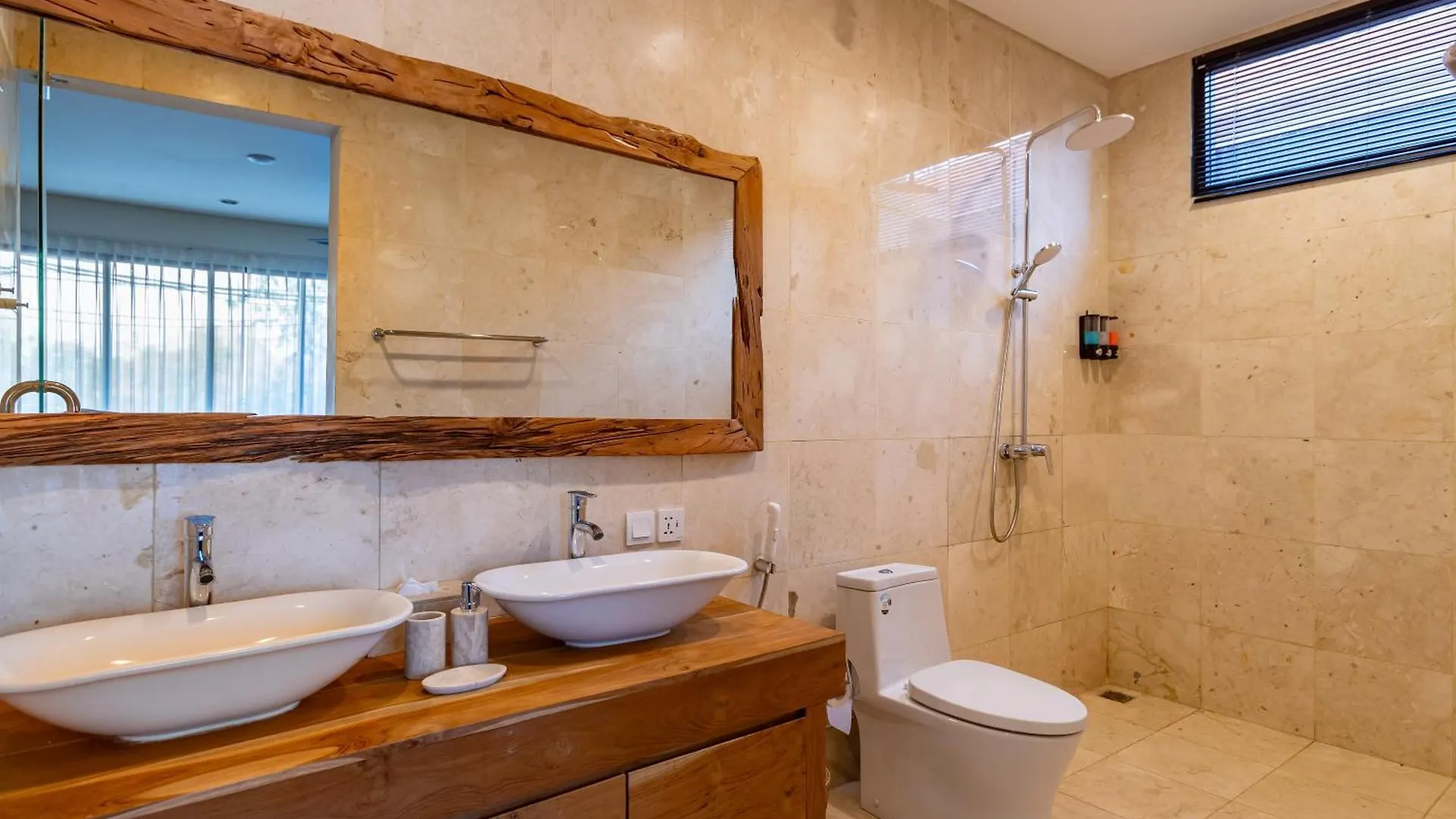 The Swan - Private Luxury Villa Suites 1, 2 & 3 Ungasan   Ungasan (Bali)