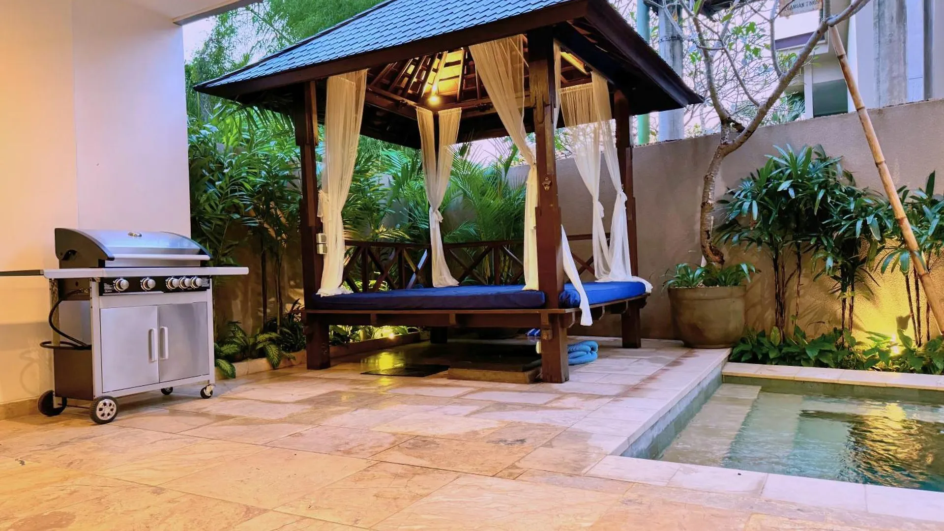 The Swan - Private Luxury Villa Suites 1, 2 & 3 Ungasan
