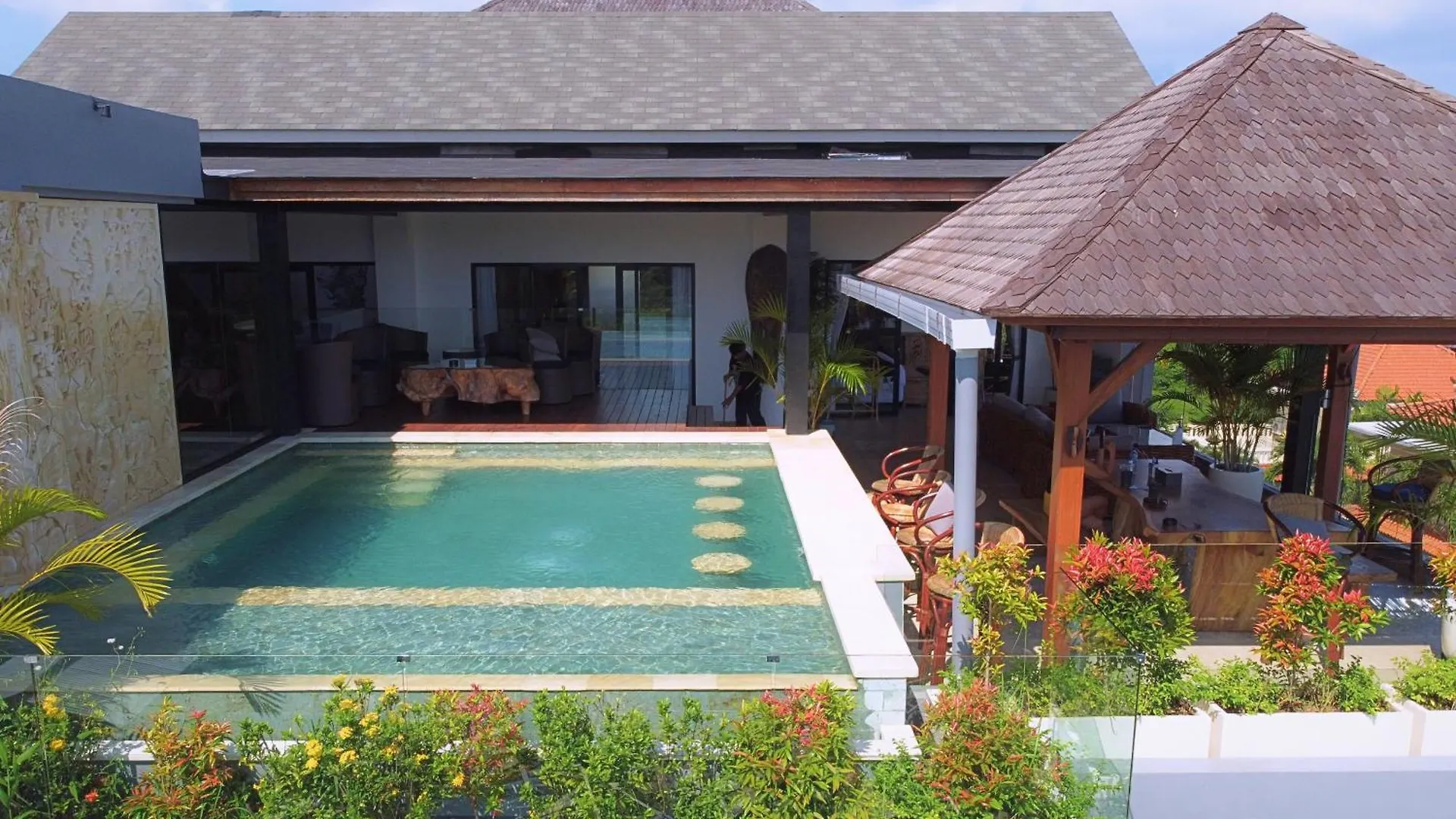 The Swan - Private Luxury Villa Suites 1, 2 & 3 Ungasan  Ungasan (Bali)