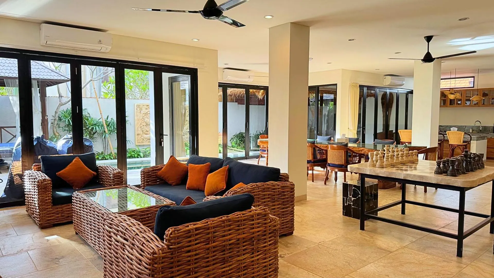 The Swan - Private Luxury Villa Suites 1, 2 & 3 Ungasan  Indonesia