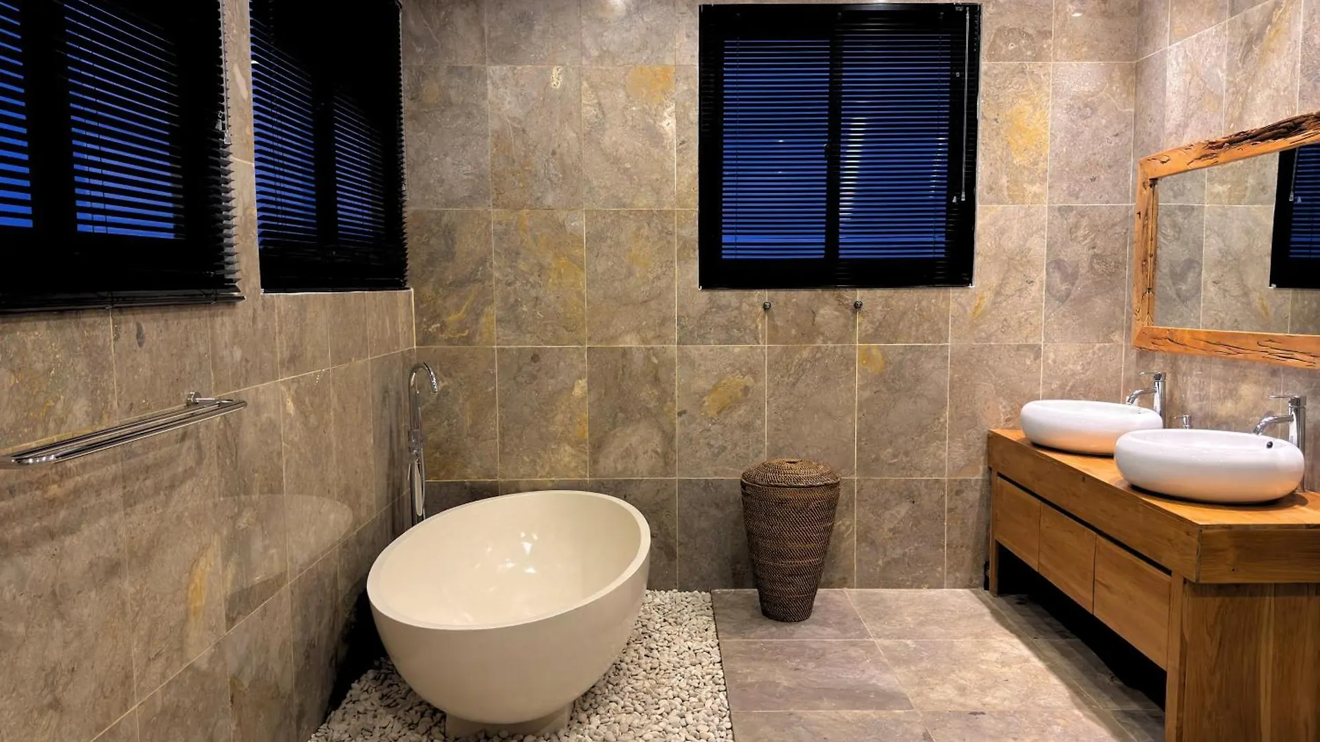 The Swan - Private Luxury Villa Suites 1, 2 & 3 Ungasan