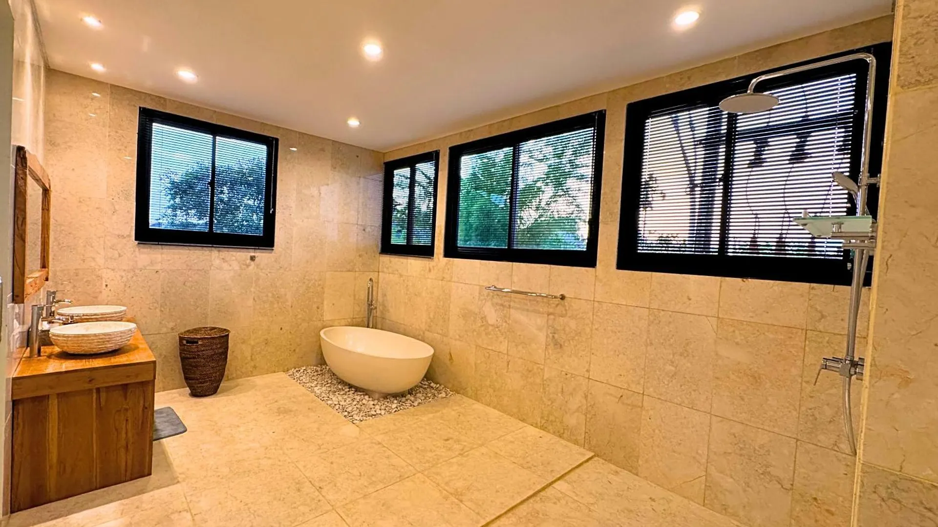 The Swan - Private Luxury Villa Suites 1, 2 & 3 Ungasan