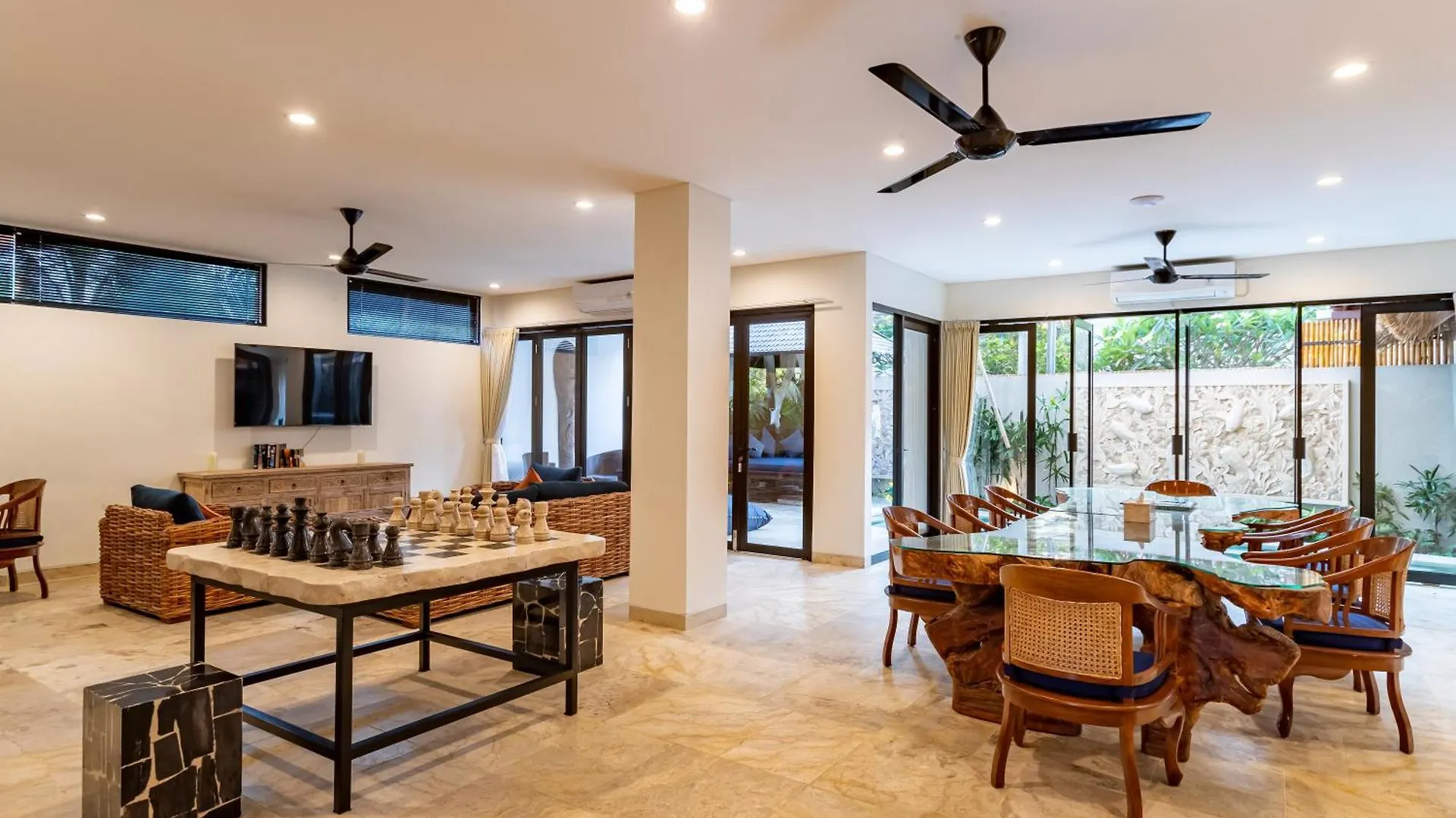 The Swan - Private Luxury Villa Suites 1, 2 & 3 乌干沙 印尼